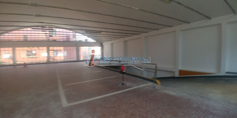 Immagine 23 di Capannone industriale in affitto  in VIA MICHELINO DA BESOZZO a Milano