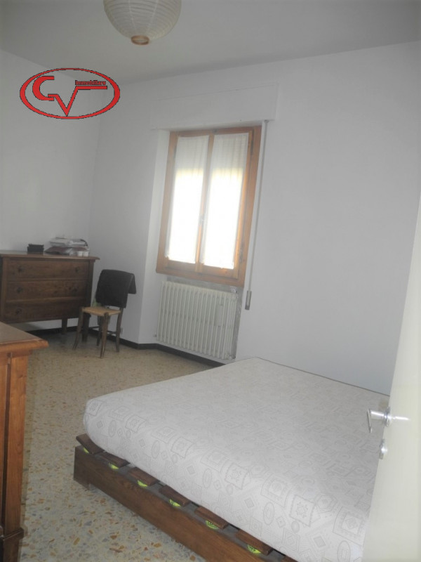 Immagine 10 di Villetta a schiera in vendita  in via 24 maggio a Montevarchi