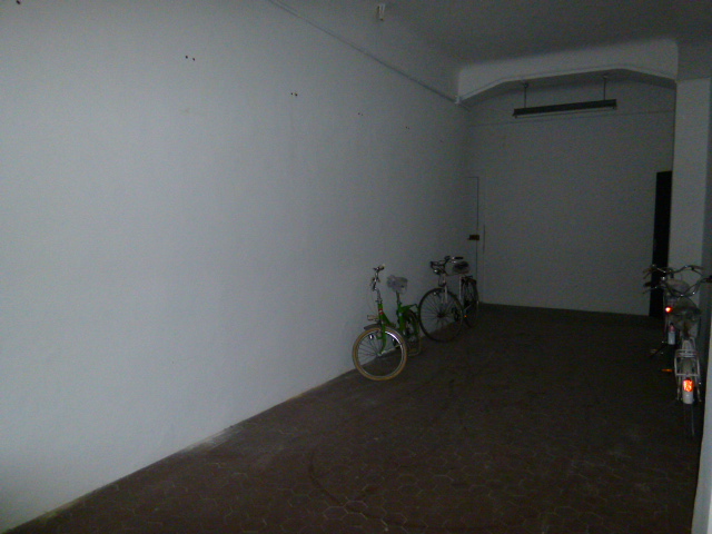 Immagine 8 di Negozio in vendita  a Senigallia