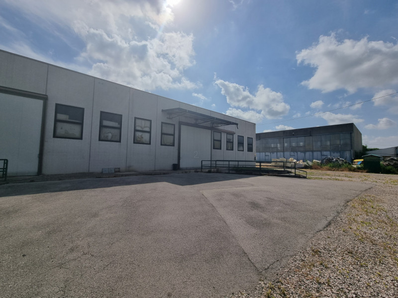 Immagine 14 di Capannone industriale in vendita  in via della scodosia a Casale Di Scodosia