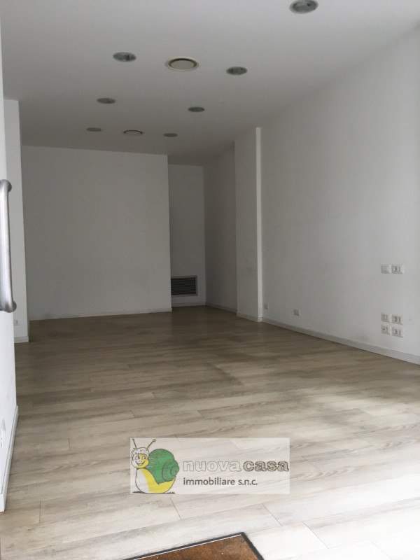 Immagine 4 di Negozio in vendita  in Via Altinate a Padova
