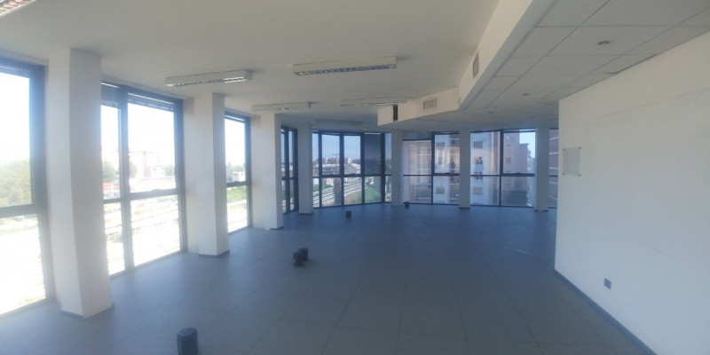 Immagine 19 di Ufficio in affitto  in VIALE SARCA a Milano