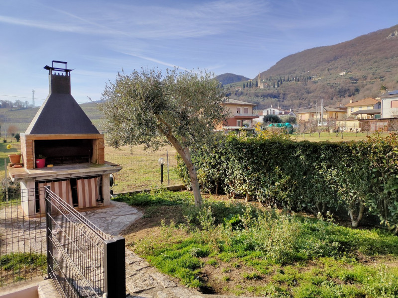 Immagine 13 di Appartamento in vendita  in via Ragazzi del 99 a Castegnero