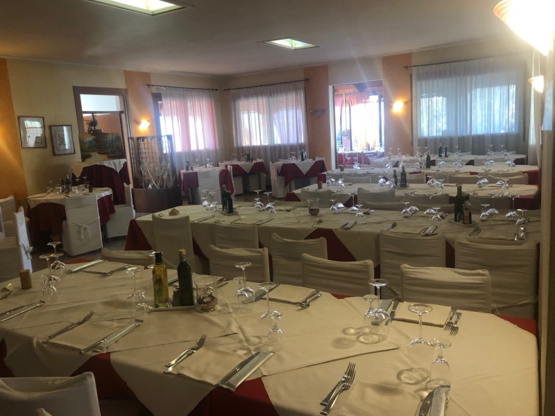 Immagine 4 di Attività commerciale in affitto  in via cavour, 79 Este a Vo