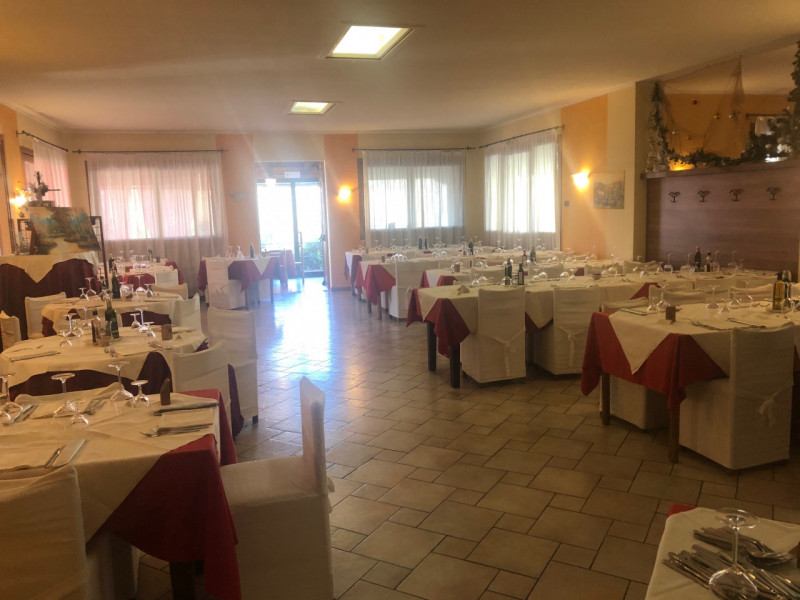 Immagine 6 di Attività commerciale in affitto  in via cavour, 79 Este a Vo