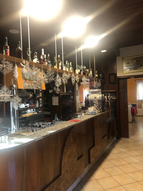 Immagine 7 di Attività commerciale in affitto  in via cavour, 79 Este a Vo
