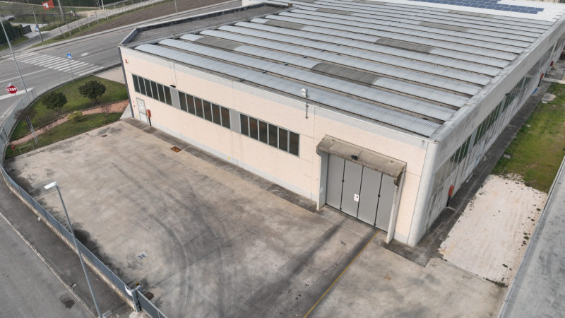 Immagine 4 di Capannone industriale in affitto  in Via Roma a Sant'elena