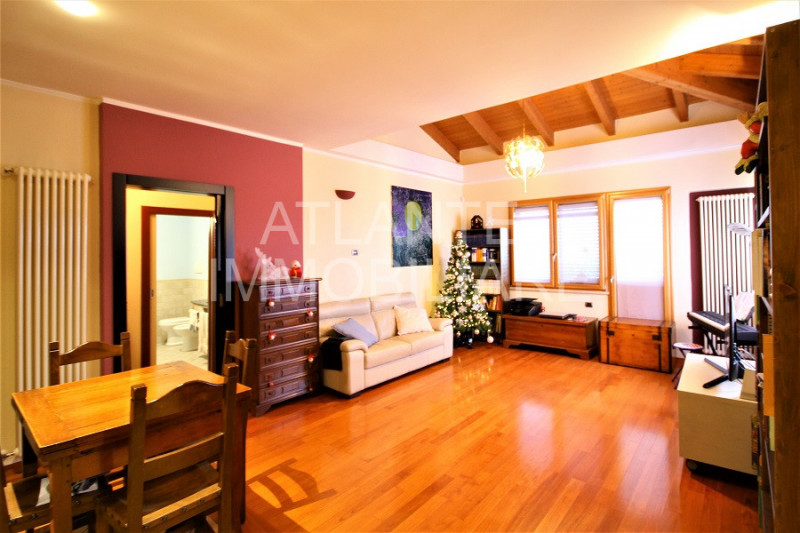 Immagine 1 di Villetta a schiera in vendita  in via Tavoleto a Misano Adriatico