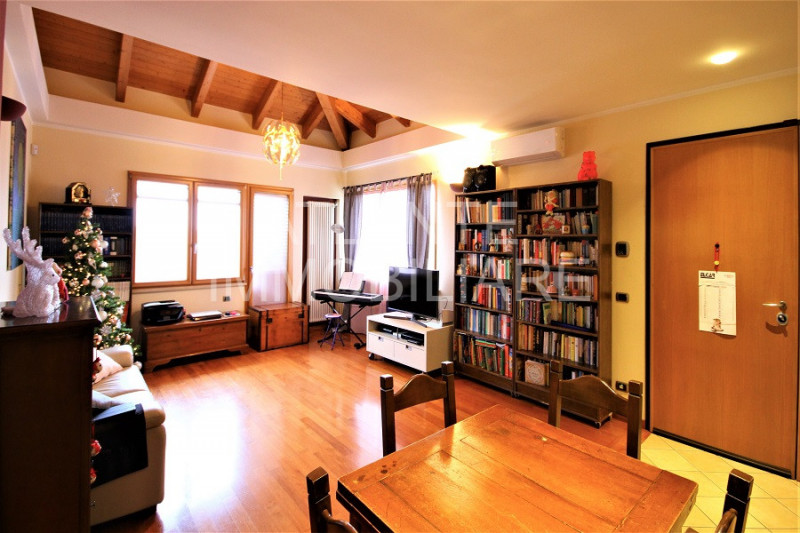 Immagine 2 di Villetta a schiera in vendita  in via Tavoleto a Misano Adriatico