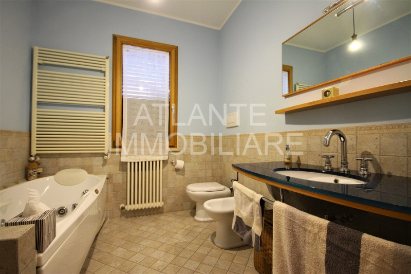 Immagine 8 di Villetta a schiera in vendita  in via Tavoleto a Misano Adriatico