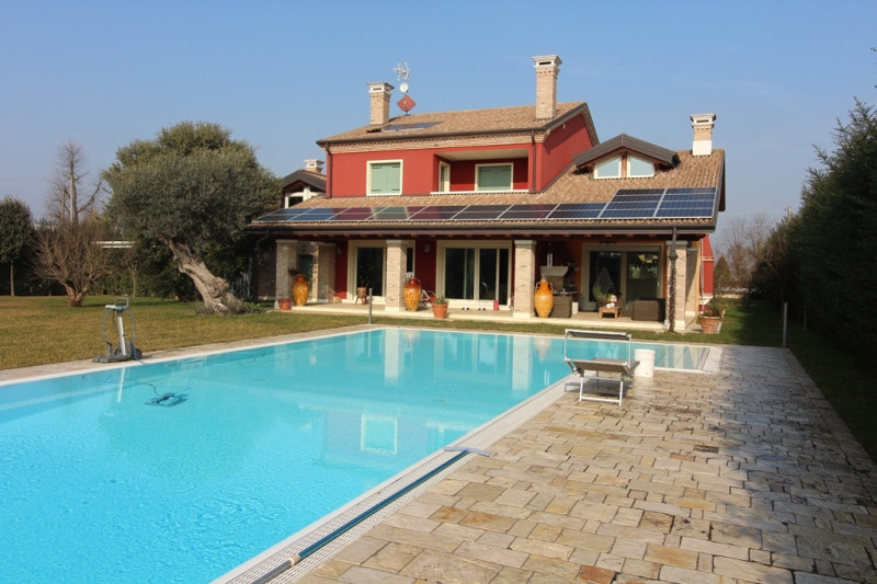 Immagine 2 di Villa in vendita  in via Pelosa a Veggiano