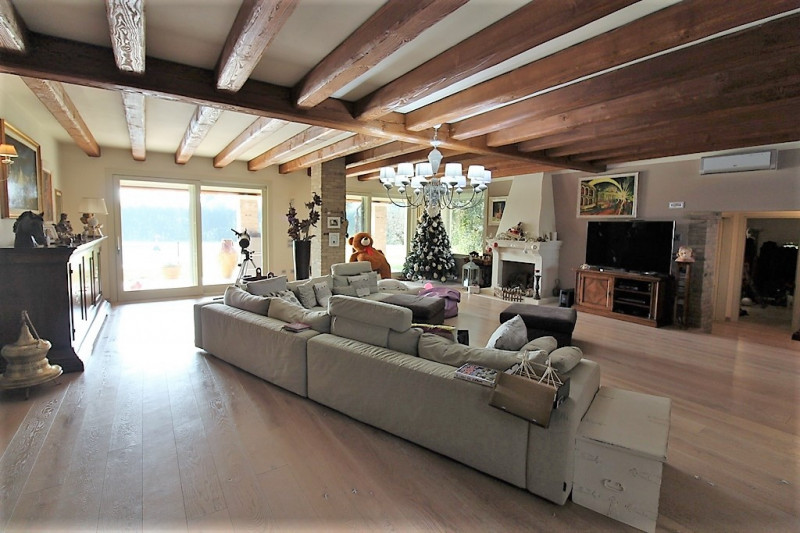 Immagine 5 di Villa in vendita  in via Pelosa a Veggiano