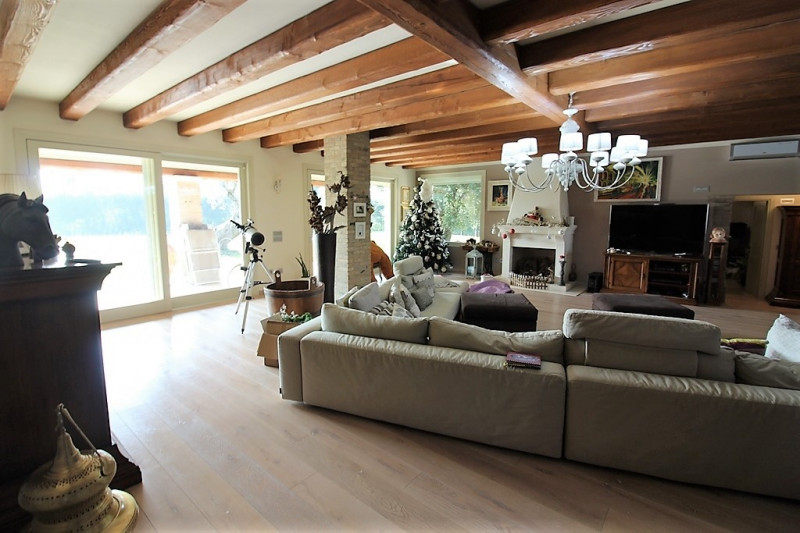 Immagine 7 di Villa in vendita  in via Pelosa a Veggiano