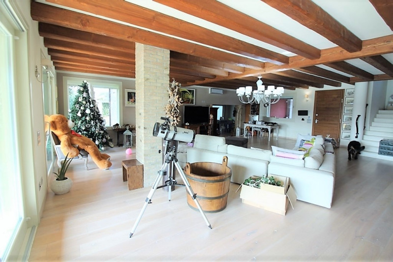 Immagine 8 di Villa in vendita  in via Pelosa a Veggiano