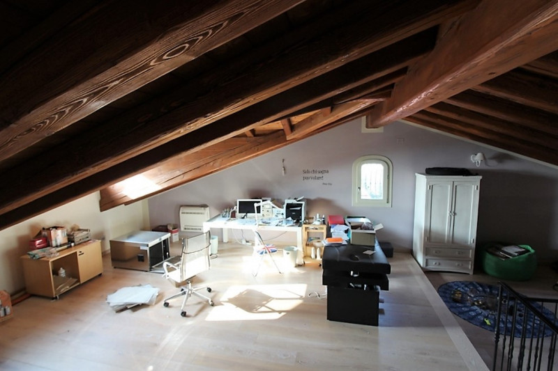 Immagine 35 di Villa in vendita  in via Pelosa a Veggiano