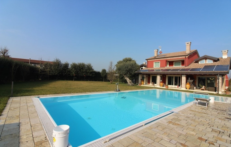 Immagine 47 di Villa in vendita  in via Pelosa a Veggiano