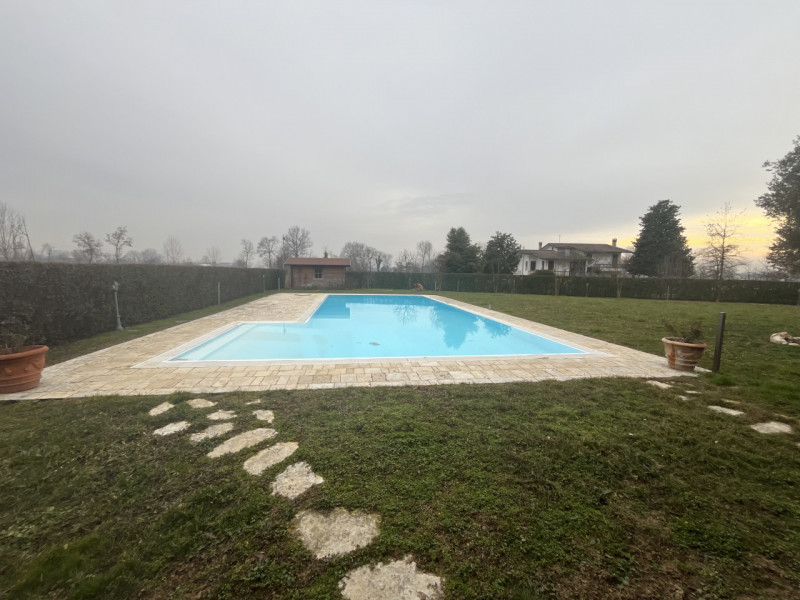 Immagine 55 di Villa in vendita  in via Pelosa a Veggiano