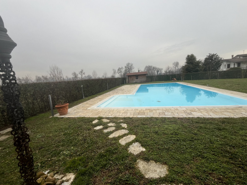 Immagine 59 di Villa in vendita  in via Pelosa a Veggiano