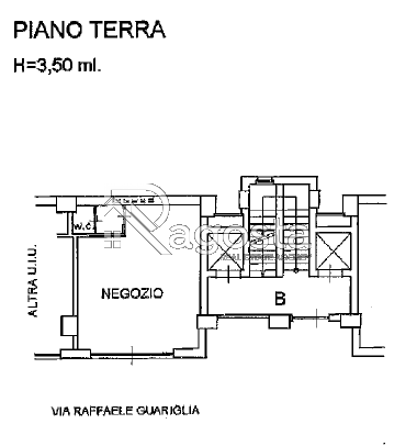 Immagine 10 di Negozio in affitto  in Via Raffaele Guariglia a Salerno