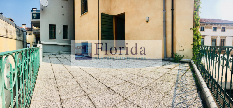 Immagine 7 di Ufficio in affitto  in contrà  rialto 6 a Camposampiero