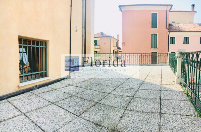 Immagine 8 di Ufficio in affitto  in contrà  rialto 6 a Camposampiero