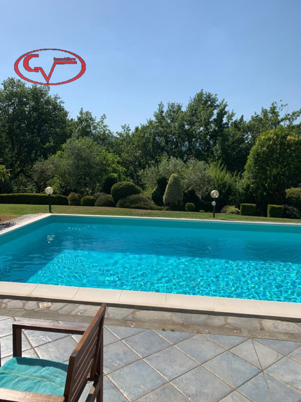 Immagine 4 di Villa in vendita  in via gori a Cavriglia