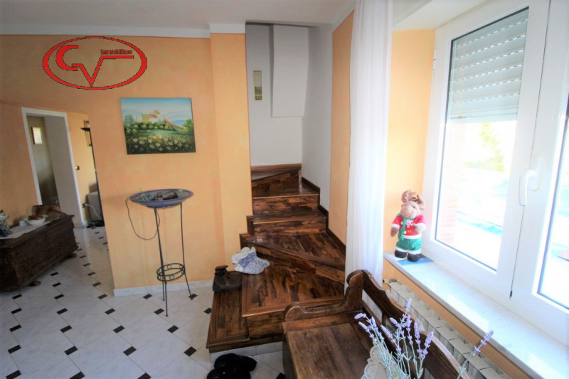 Immagine 28 di Villa in vendita  in via gori a Cavriglia