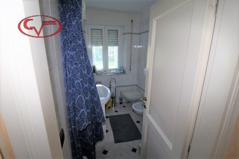 Immagine 31 di Villa in vendita  in via gori a Cavriglia