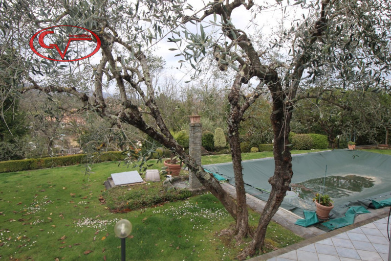 Immagine 46 di Villa in vendita  in via gori a Cavriglia