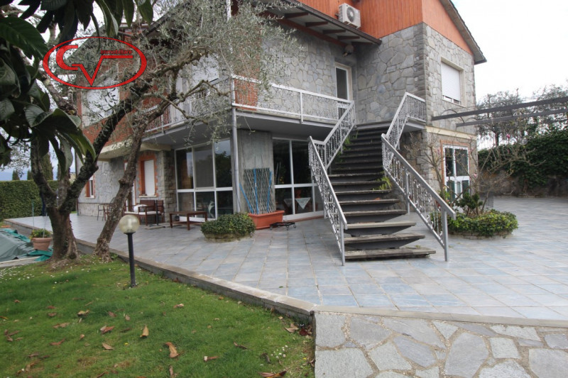 Immagine 47 di Villa in vendita  in via gori a Cavriglia