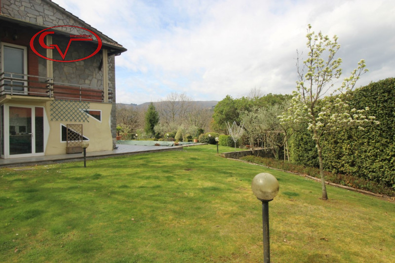 Immagine 51 di Villa in vendita  in via gori a Cavriglia