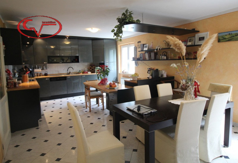 Immagine 55 di Villa in vendita  in via gori a Cavriglia