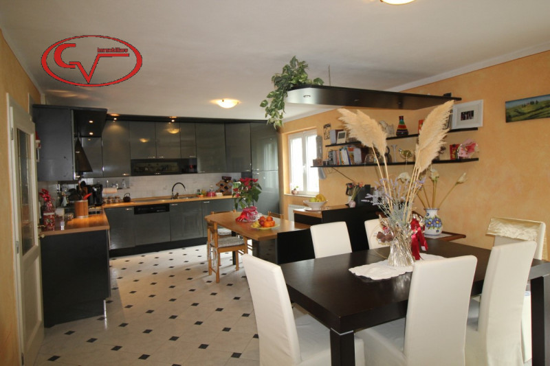 Immagine 57 di Villa in vendita  in via gori a Cavriglia