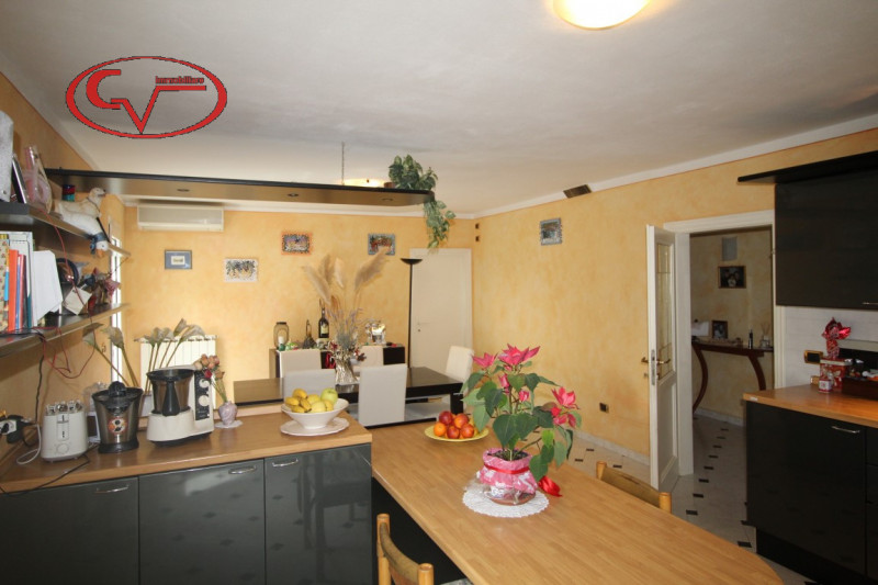 Immagine 58 di Villa in vendita  in via gori a Cavriglia