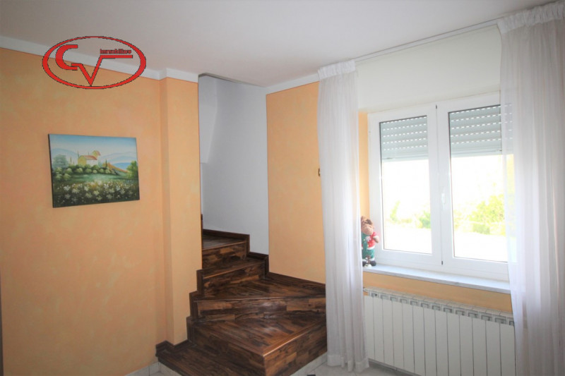 Immagine 65 di Villa in vendita  in via gori a Cavriglia