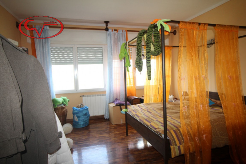 Immagine 68 di Villa in vendita  in via gori a Cavriglia