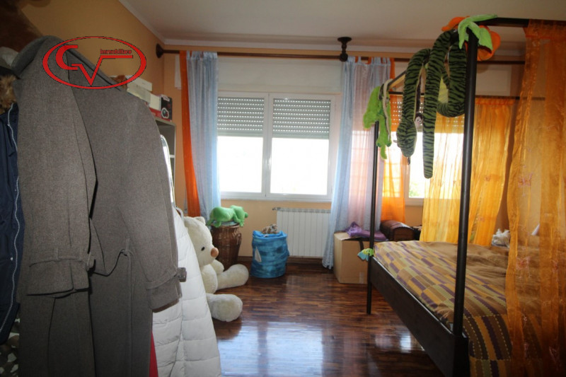 Immagine 69 di Villa in vendita  in via gori a Cavriglia