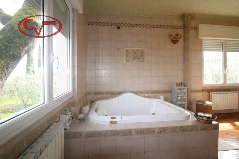 Immagine 83 di Villa in vendita  in via gori a Cavriglia