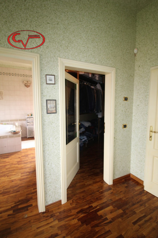 Immagine 86 di Villa in vendita  in via gori a Cavriglia