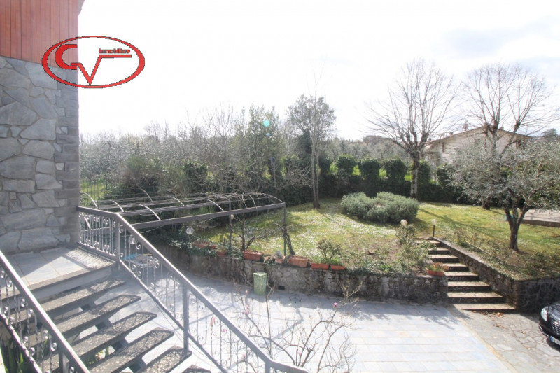 Immagine 91 di Villa in vendita  in via gori a Cavriglia