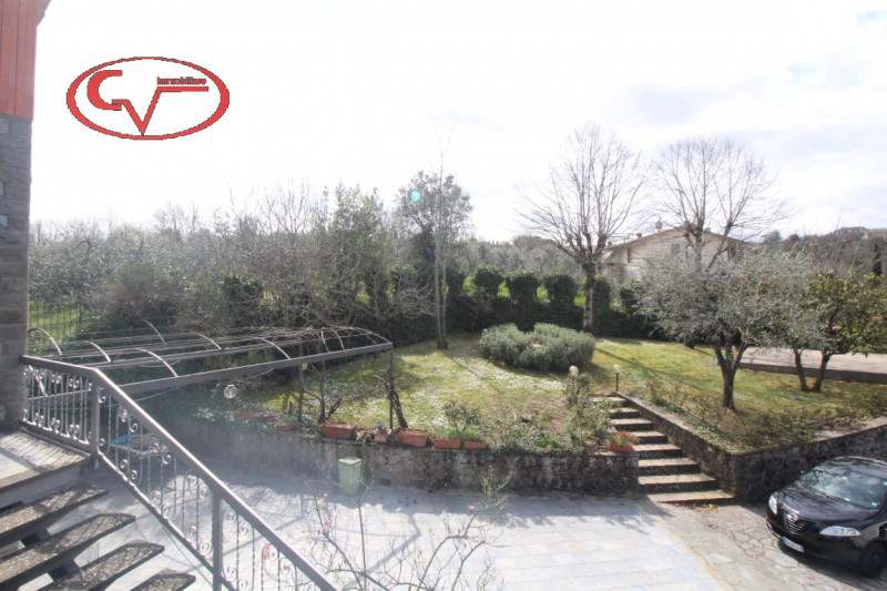 Immagine 92 di Villa in vendita  in via gori a Cavriglia