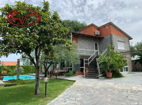 Immagine 96 di Villa in vendita  in via gori a Cavriglia