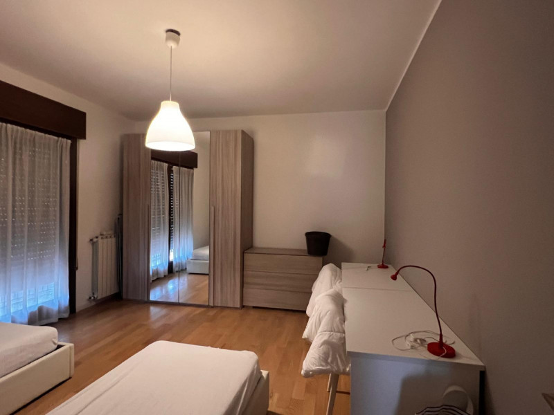 Immagine 9 di Camera in affitto  in via roma a Meolo