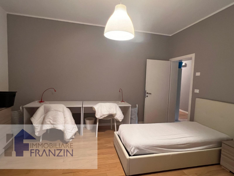 Immagine 11 di Camera in affitto  in via roma a Meolo