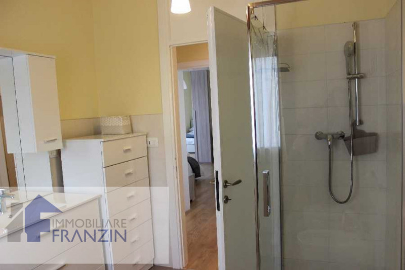 Immagine 17 di Camera in affitto  in via roma a Meolo