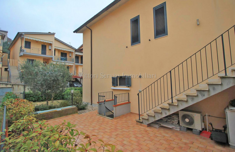 Immagine 2 di Appartamento in vendita  in via della rinascita a Rapolano Terme