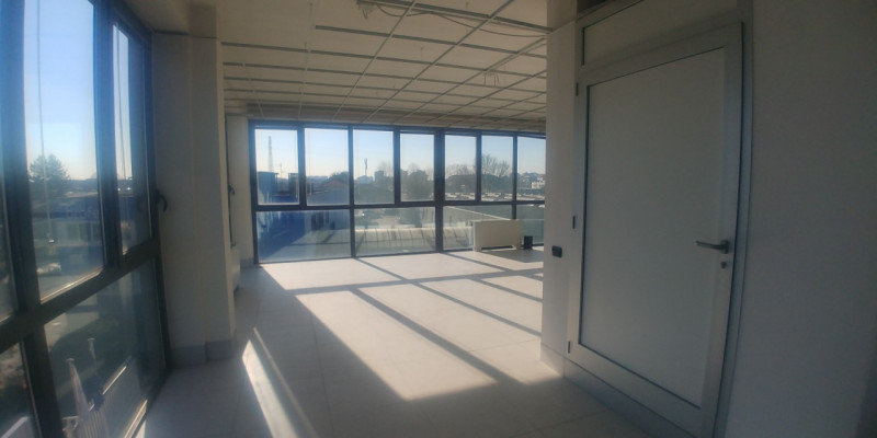 Immagine 2 di Ufficio in vendita  in VIA COPERNICO a Cinisello Balsamo