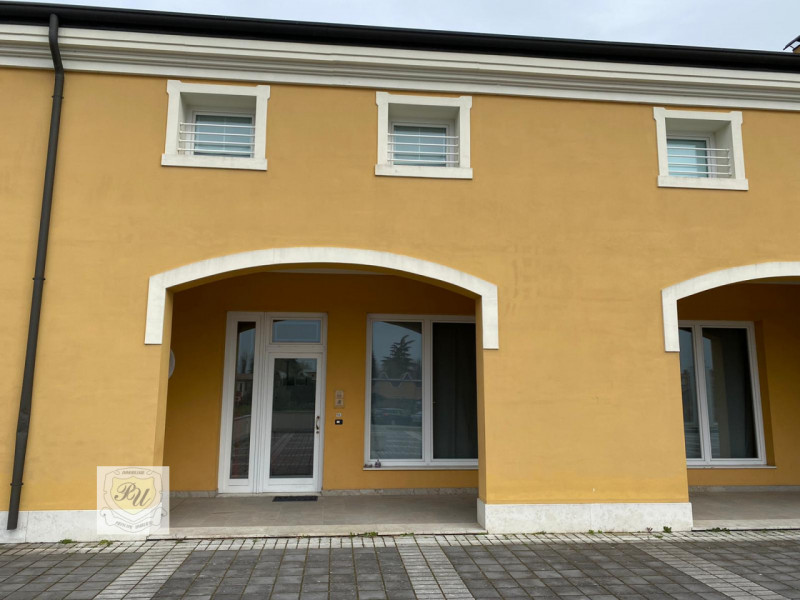 Immagine 6 di Ufficio in vendita  in Piazza Maggiore, 20 a Este