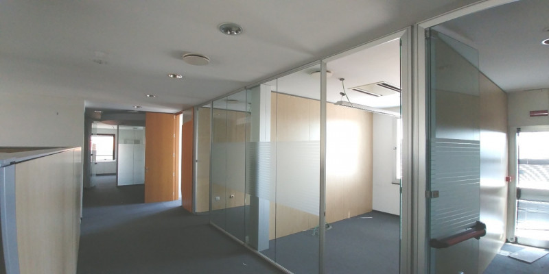 Immagine 7 di Palazzo in vendita  in VIA TOBAGI a Peschiera Borromeo