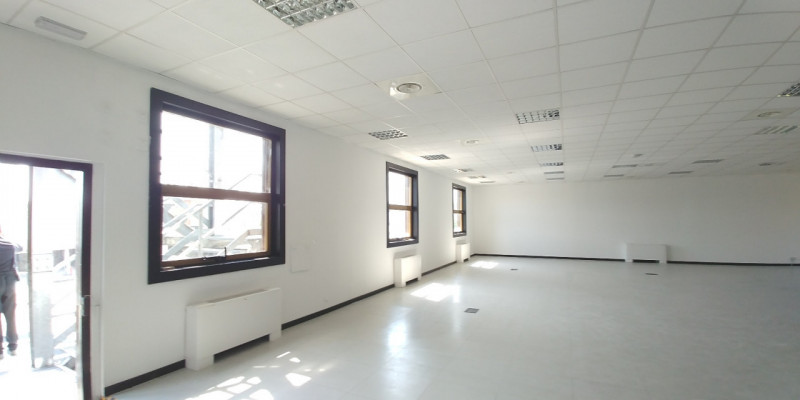 Immagine 13 di Palazzo in vendita  in VIA TOBAGI a Peschiera Borromeo